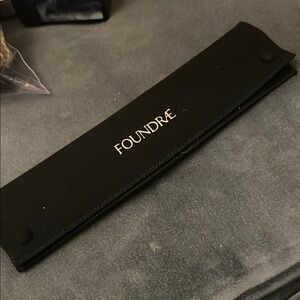 Foundrae Black and gold jewelry case